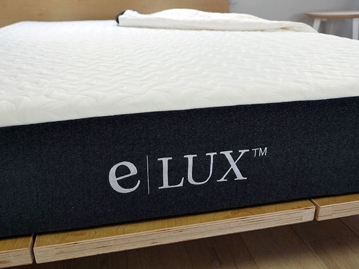 Support foam of the eLuxury Supply mattress