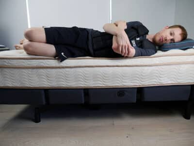 Saatva - sinkage (weighted vest) 