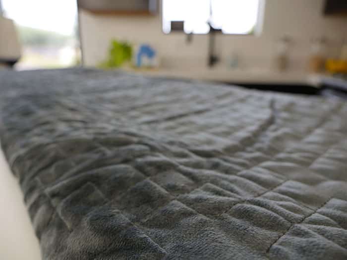 Gravity Blanket - weighted blanket
