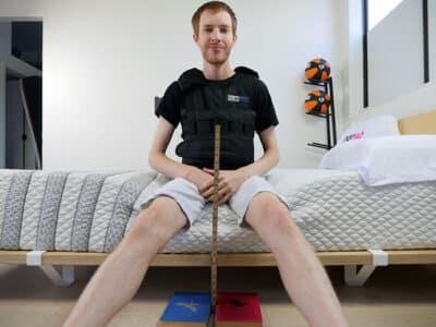 Leesa Hybrid edge support test with vest