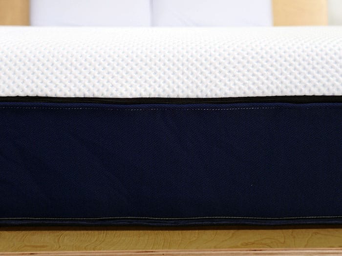 Amerisleep AS3 Hybrid zipper