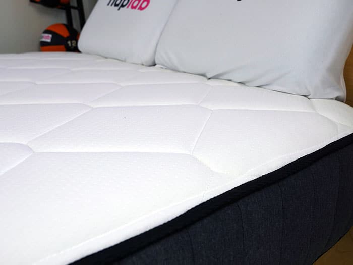 Nest Bedding Robin cover