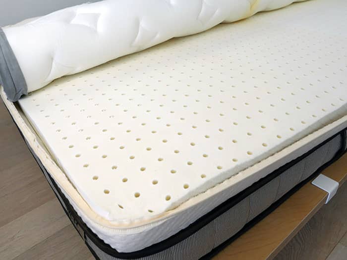 Nest Finch open mattress cover