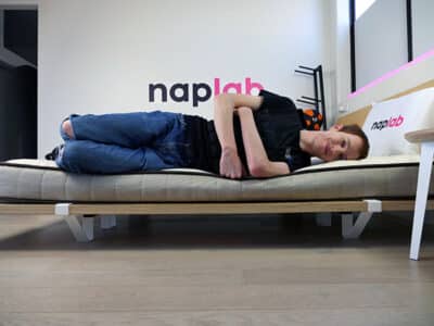 Nest Lark Kids edge support - side sleeping with vest