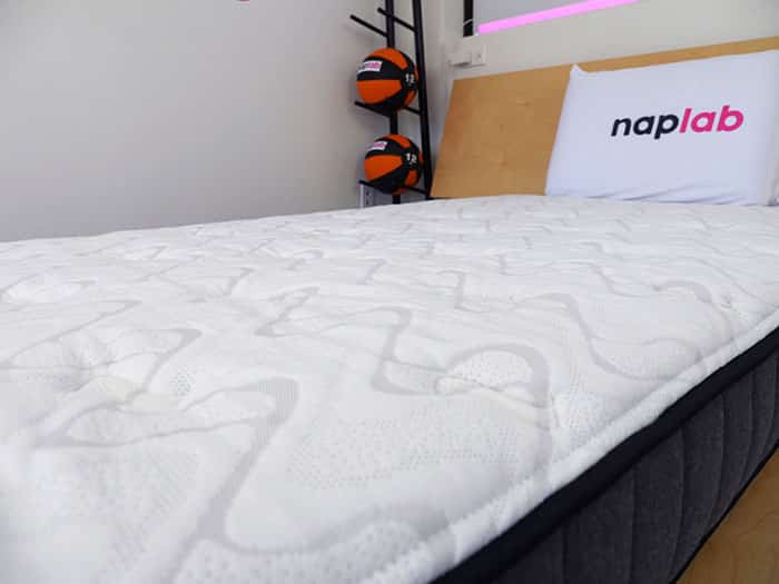 Nest Puffin Kids mattress cover