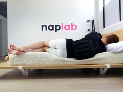 5 Little Monkeys edge support - side sleeping with vest