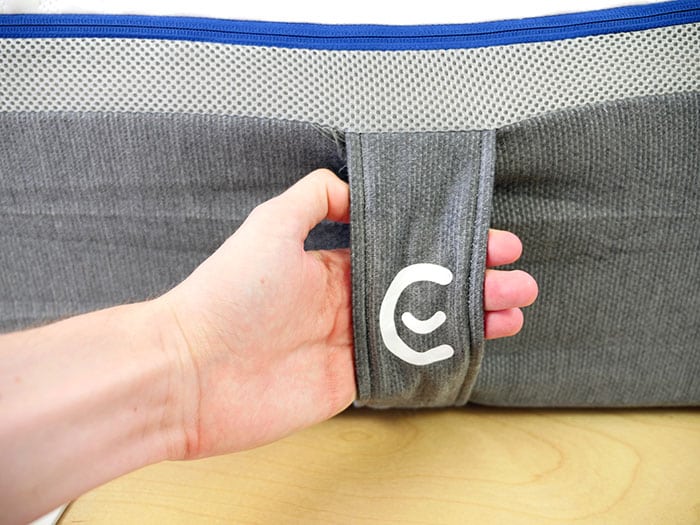 Emma ComfortAdapt Hybrid holding handle