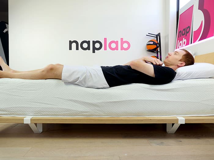 Vaya Hybrid edge support - back sleeping