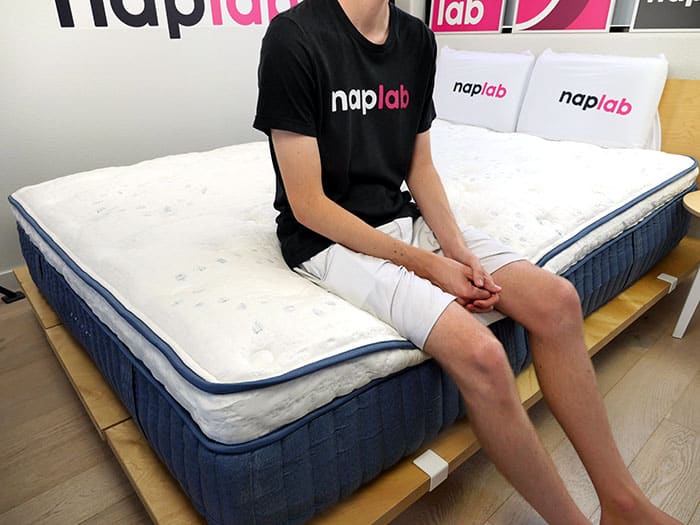 Diamond Flurry Lux Cooling Hybrid edge support - sitting