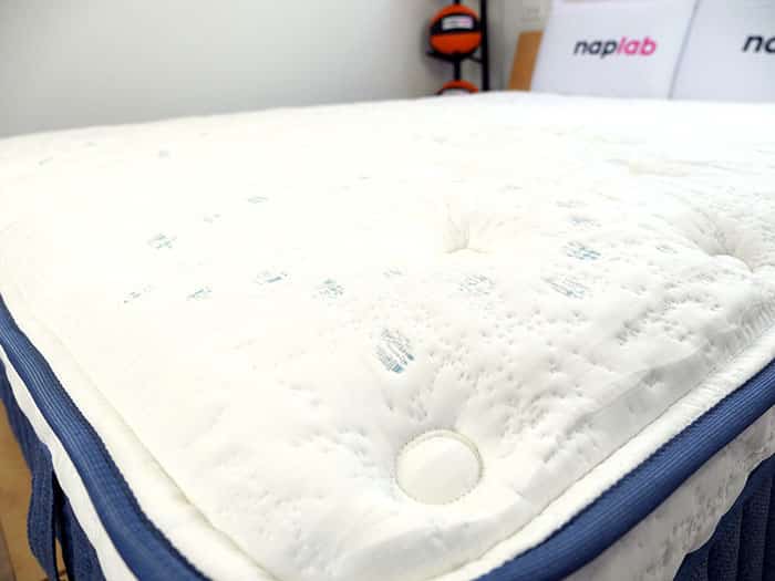 Diamond Flurry Lux Cooling Hybrid mattress cover