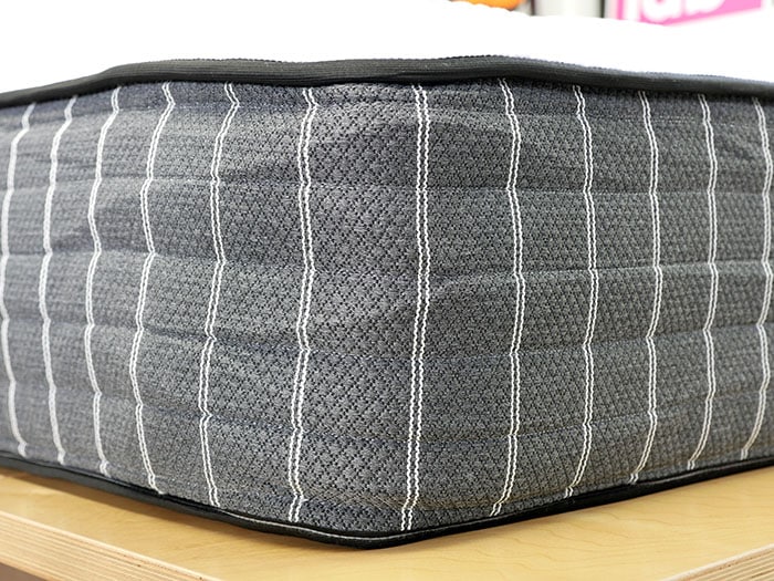 Diamond Tailor Classic Hybrid corner