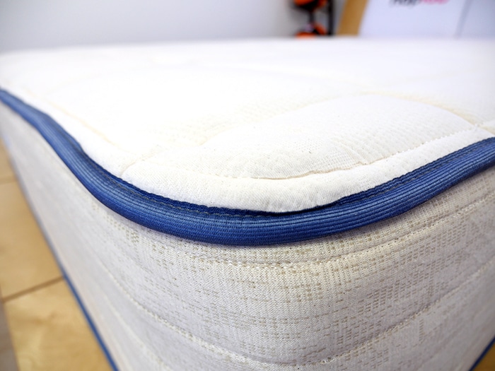 Amerisleep Organica corner close-up