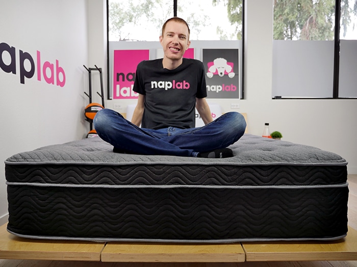 Elm Sleep Resort Sitting Elm Sleep Resort sitting