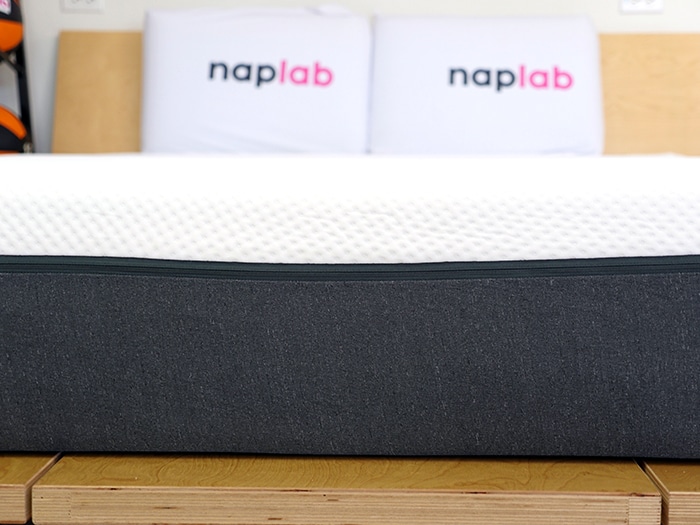 Emma CliMax foot of mattress close-up