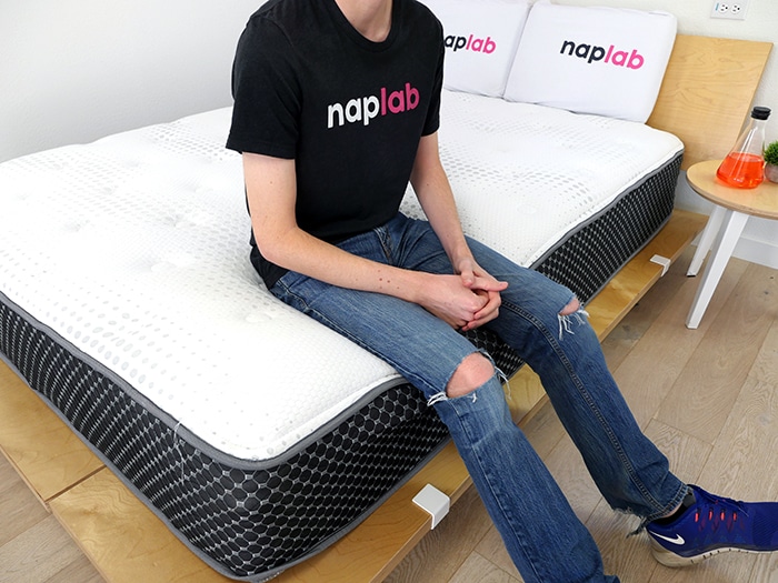 Crafted Sleep 1-Sided Hybrid edge support - sitting