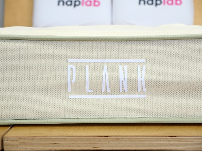 Plank Firm Natural Logo