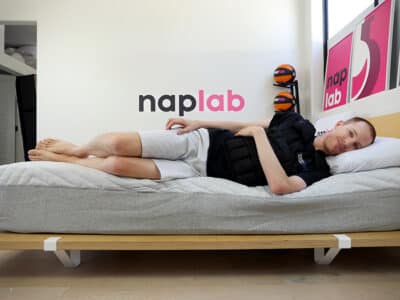 Casper Wave Hybrid Edge Support Side Sleeping With Vest