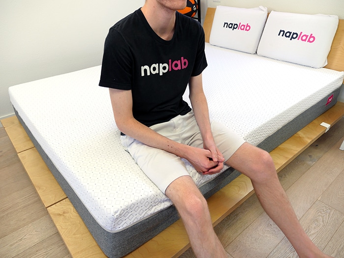 Endy Edge Support Sitting