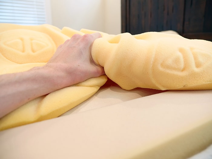 Sleep Number Squeezing Poly Foam Layer