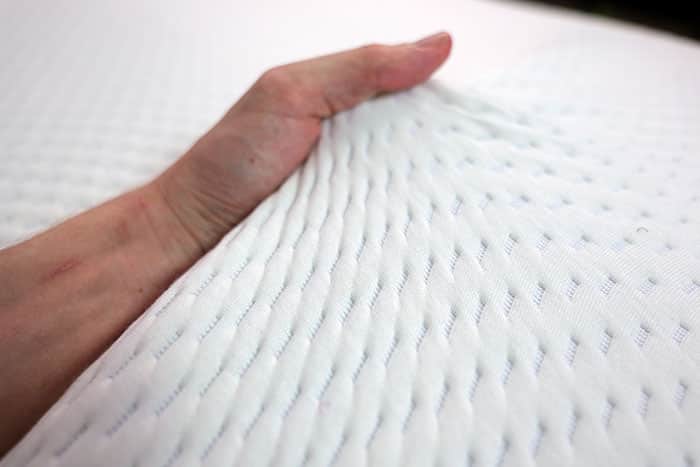 Polysleep Zephyr Mattress Cover Close