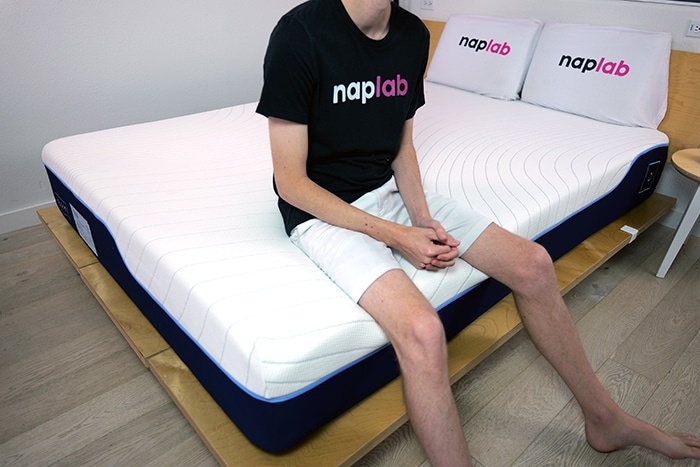 Octave Vista Edge Sitting Octave Vista Edge Sitting