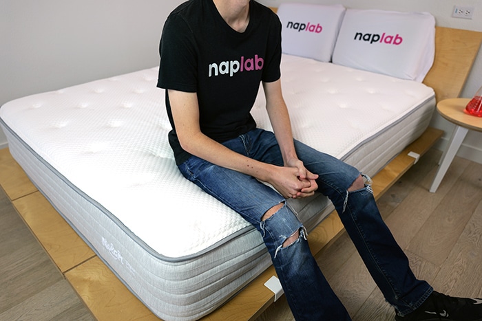 Nolah Original Hybrid Edge Sitting