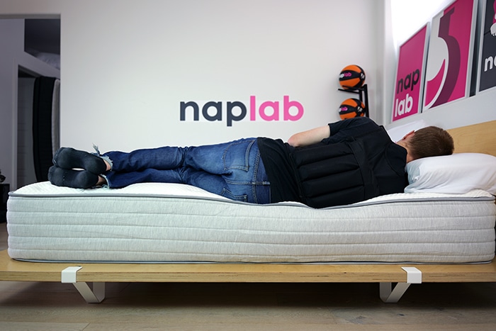 Nolah Original Hybrid Edge Support Side Sleeping With Vest