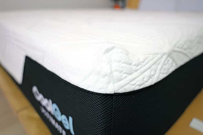 Classic Brands Cool Gel Corner Close