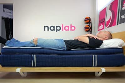 Silk And Snow Plush Hybrid Edge Support Back Sleeping