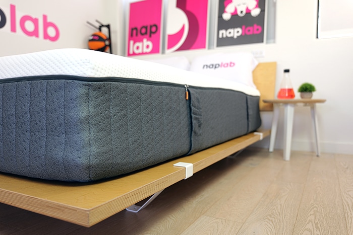 Emma Hybrid Cooling Elite Side