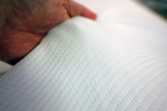 Silk And Snow Mattress Cover Close Silk And Snow Mattress Cover Close