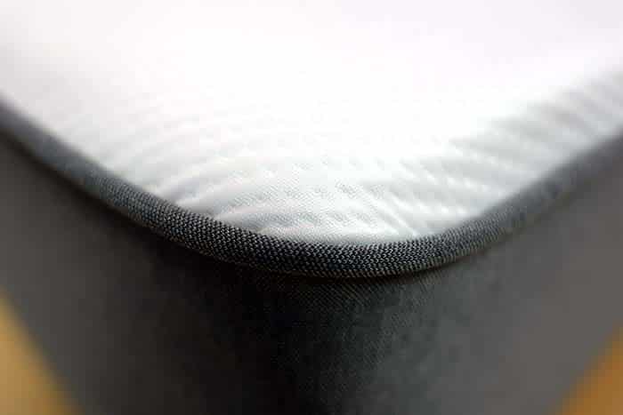 Casper Cooling Select Hybrid Corner Stitching