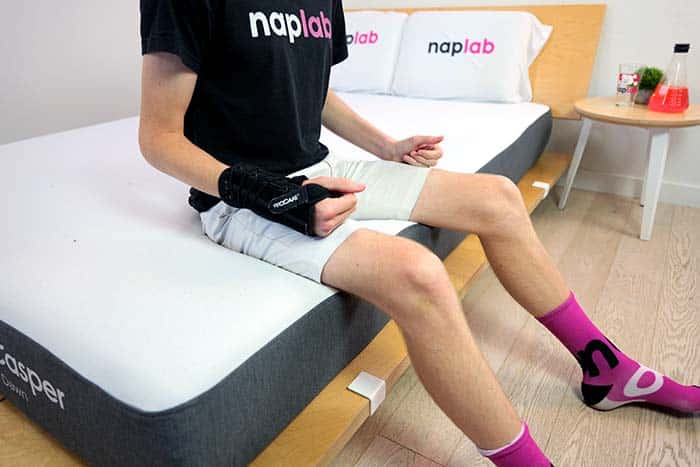 Casper Dawn Edge Sitting With Vest Casper Dawn Edge Sitting With Vest