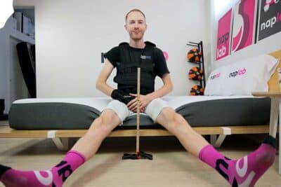 Casper Dawn Edge Support Sitting With Vest Casper Dawn Edge Support Sitting With Vest