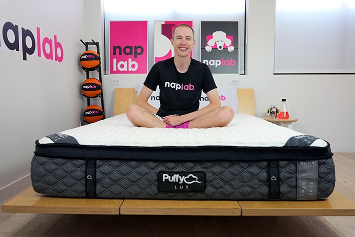 Puffy Lux Hybrid 2024 Sitting