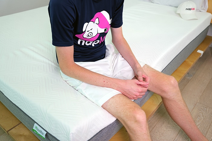 Novilla Bliss Edge Sitting