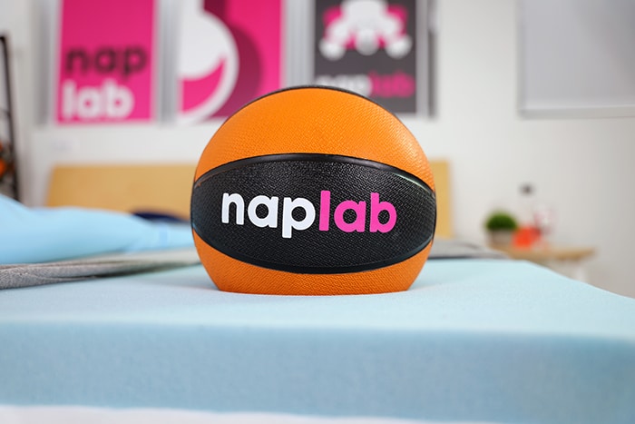 Amerisleep As2 Sinkage No Cover