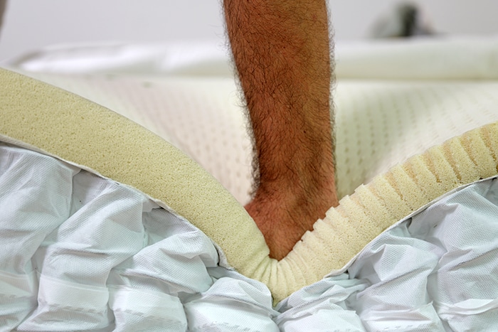 Awara 2024 B Latex Feel 3