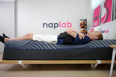 Sealy Posturepedic Plus Hybrid Edge Support Back With Vest Sealy Posturepedic Plus Hybrid Edge Support Back With Vest