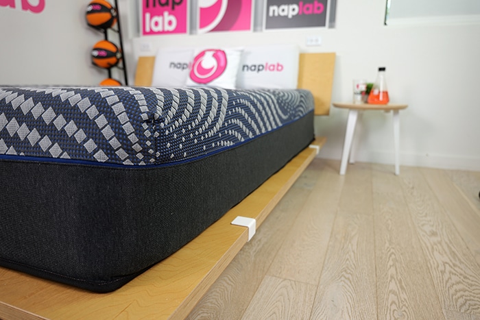 Sealy Posturepedic Plus Hybrid Foot And Side Sealy Posturepedic Plus Hybrid Foot And Side