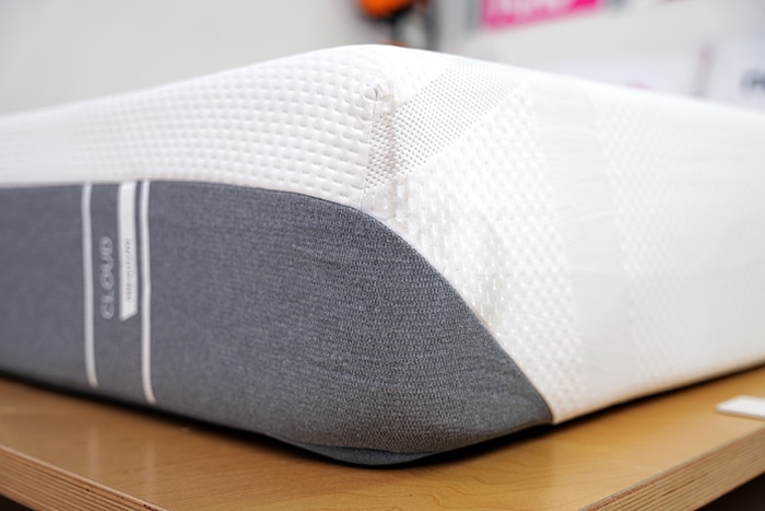 Tempurpedic Cloud Corner