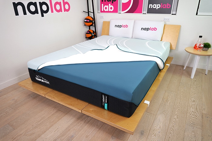 Tempurpedic Cloud Breeze - sinkage (body) Tempurpeidc Pro Adapt Washable Cover