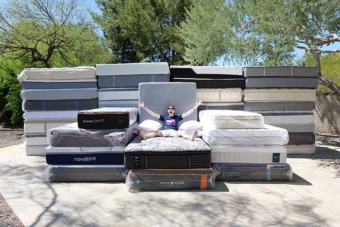 Throne Derek Sitting Back