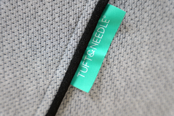 Tuft And Needle Mint Logo