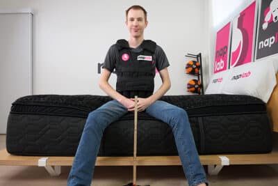 Beautyrest Black Edge Support Sitting With Vest