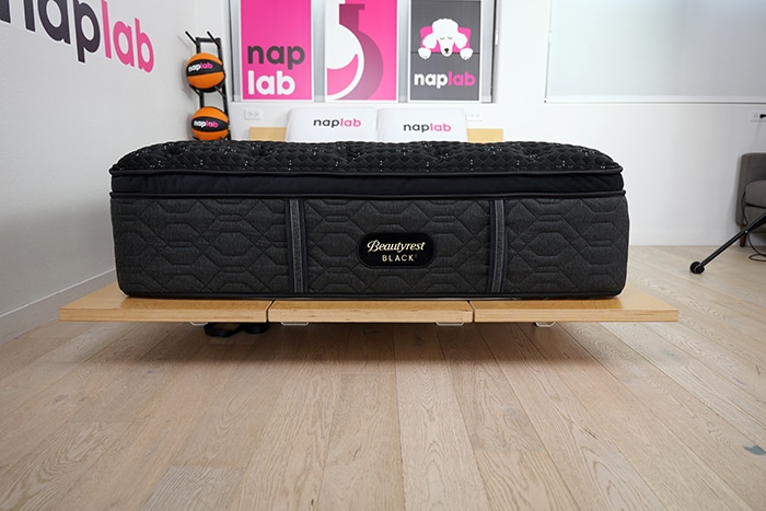 Beautyrest Black Foot