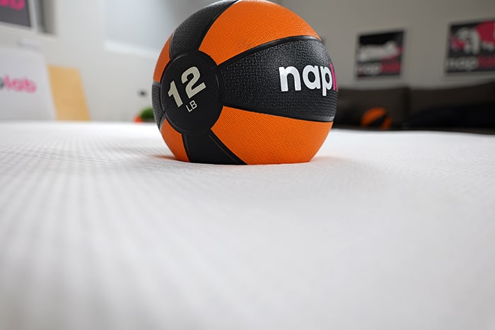 Casper Cooling Select Contour Demonstration