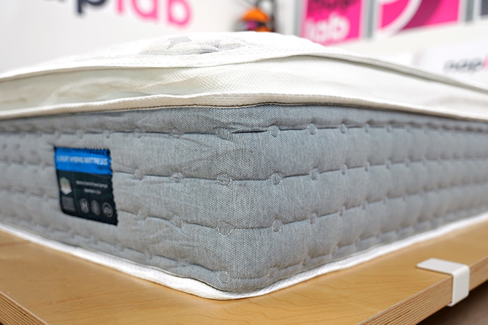 Bedstory Hybrid Corner