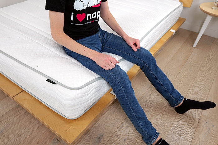 Zinus Hybrid Edge Sitting