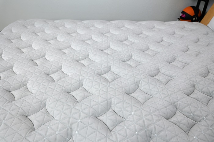 Helix Midnight Luxe 2025 Cover